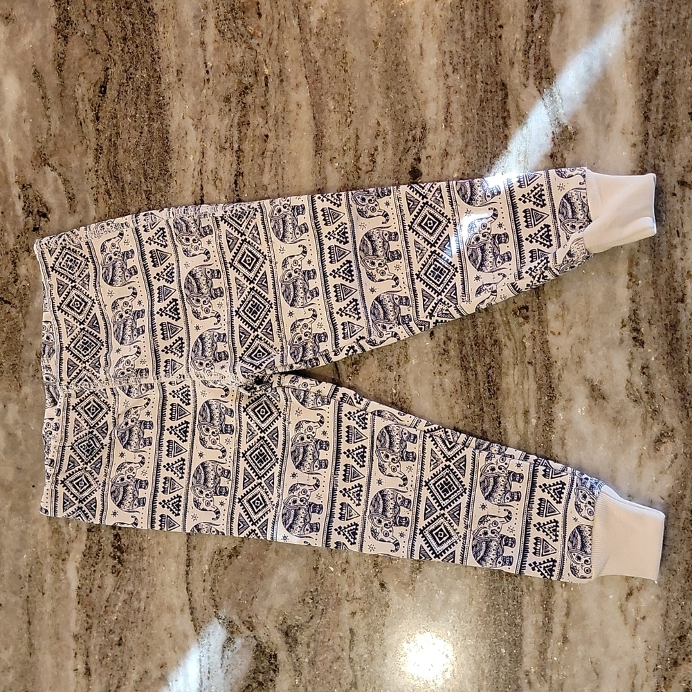 Pajamas For Peace Tranquil Elephant Kids Neutral Organic 2PC Pants Set - Picture 5 of 11